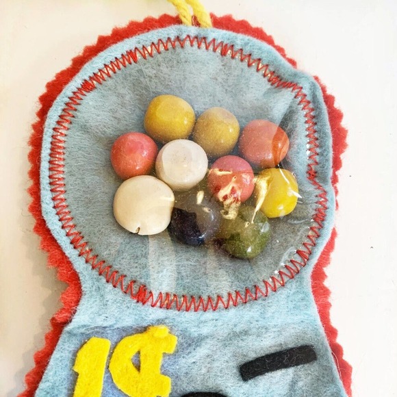 Vintage Felt Christmas Ornament Lot of 4 Gumball Machine Santa Tree Snowman E5 - Picture 4 of 7